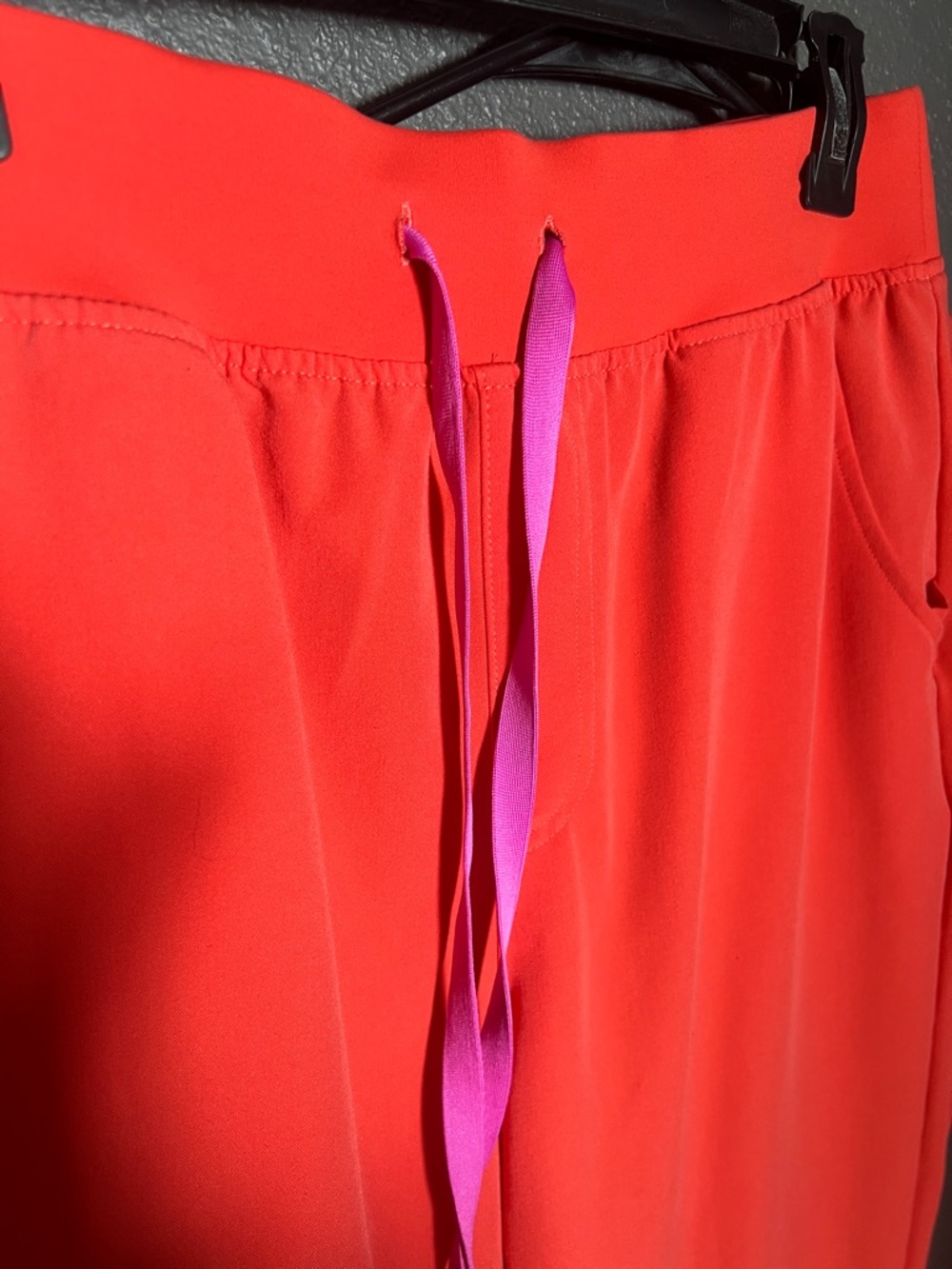 Figs Bright coral Sleeve Scrub Top & Jogger Set medium - Picture 3 of 3